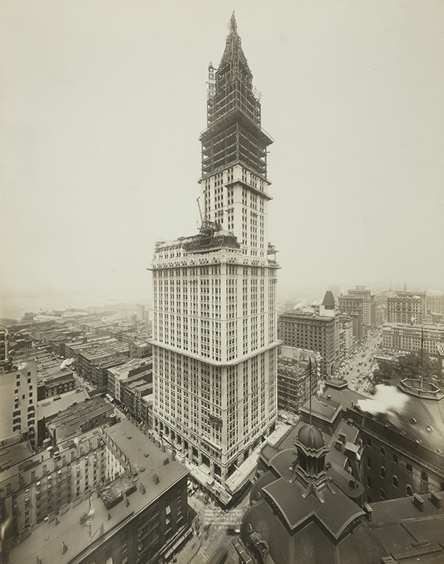 Tòa nhà khung thép Woolworth tại New York cao 60 tầng.