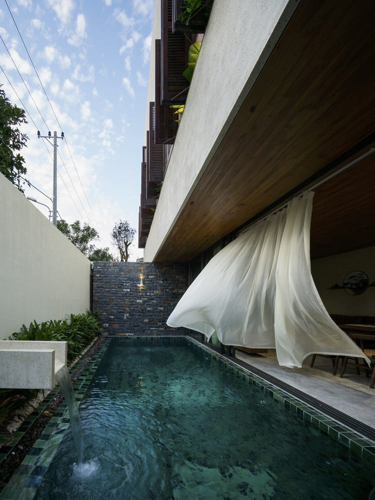 Thiết kế ấn tượng của biệt thự hướng Tây bên sông Hàn khiến nhiều người trầm trồ