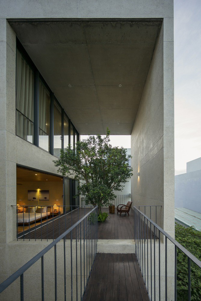 Thiết kế ấn tượng của biệt thự hướng Tây bên sông Hàn khiến nhiều người trầm trồ